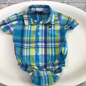 Wrangler baby boy 6-9 month plaid button up onesie